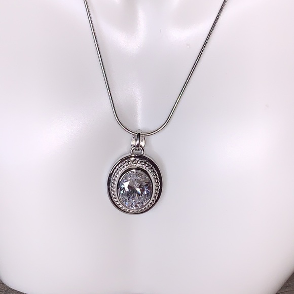 NWT Epiphany five carat pendant with necklace - Picture 2 of 7